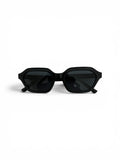 Akila Zed – Black